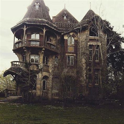 Witching willow house